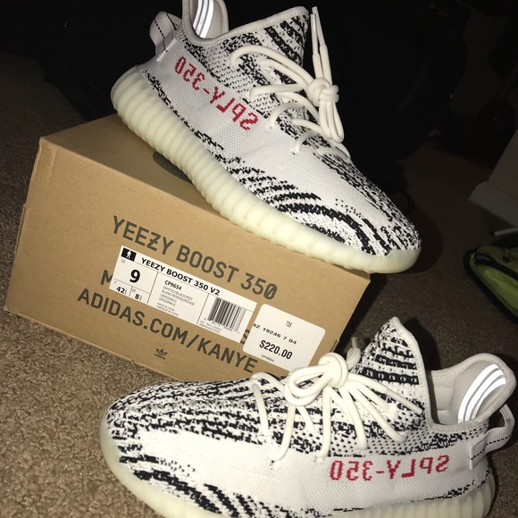 Yezzy Boost 350 V2 - Zebra colorway - Picture 2 of 5